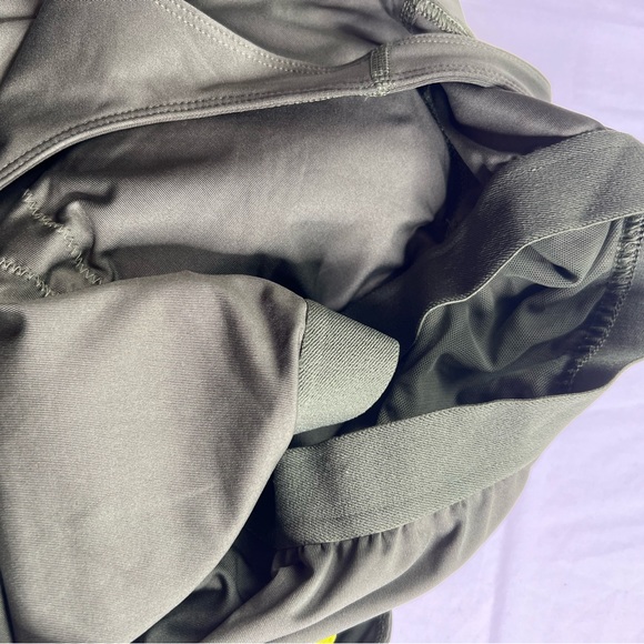 ADIDAS Prime Green Crop Top Size S Green Yellow Stripes Back Tank Top A020623 - Picture 5 of 7